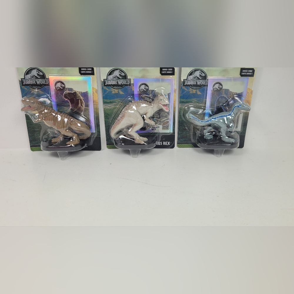 Jurasic World Dinosaur Toy Set - Brown, White, Gray